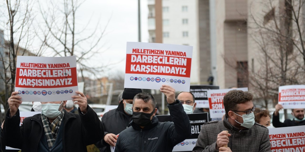 Son Dakika: 81 il ayakta! Emekli amirallerin bildirisine suç duyurusu