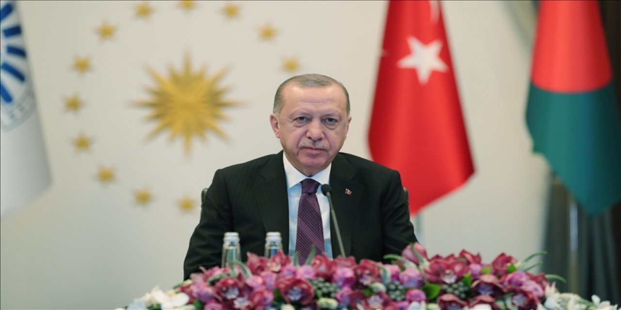 Cumhurbaşkanı Erdoğan'dan D-8 zirvesinde yerli aşı açıklaması