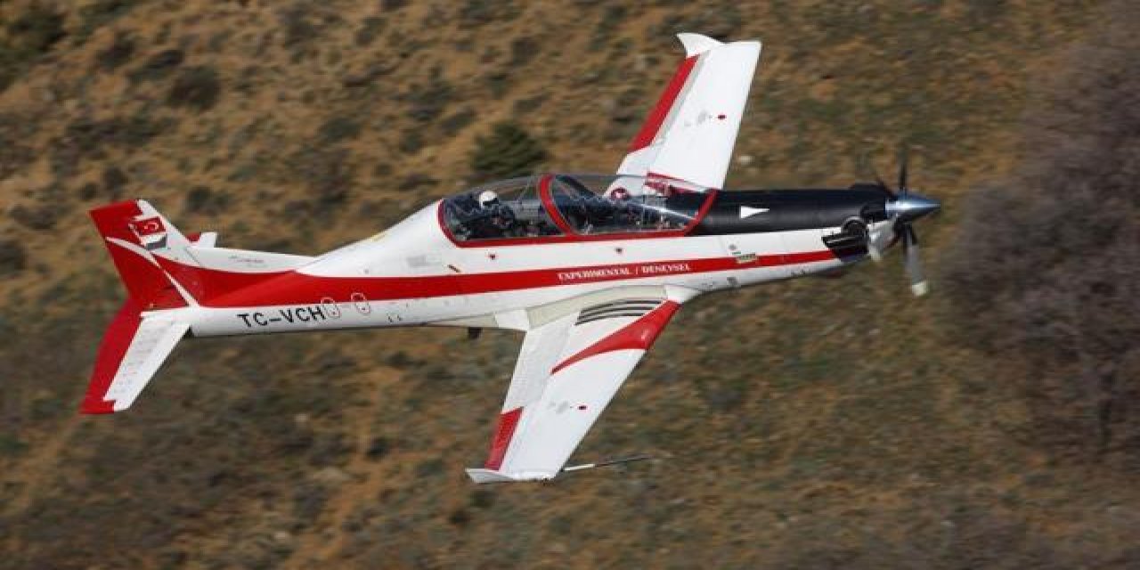 Son Dakika: İzmir'de askeri uçak düştü, 2 pilotumuz sağ kurtarıldı