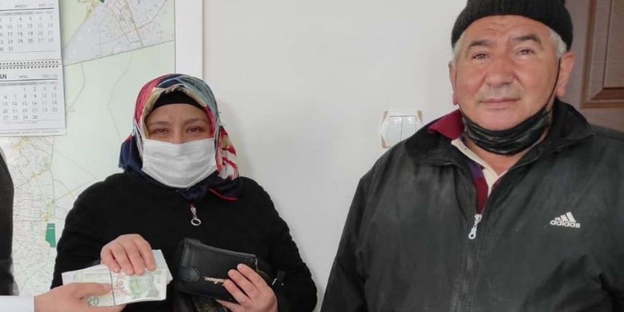 Konya’da 13 bin lirayı kaybeden baba ve kızını otobüs şoförü sevindirdi