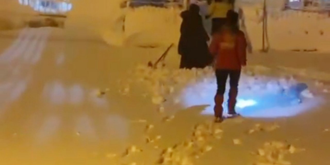 Kar ve tipi nedeniyle yolu kapanan köyde kalp krizi geçiren hastaya, 2 saatte ulaşıldı