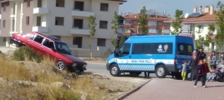 Konya’da polisten kaçan ehliyetsiz sürücü, yaya anne ve çocuğuna çarptı