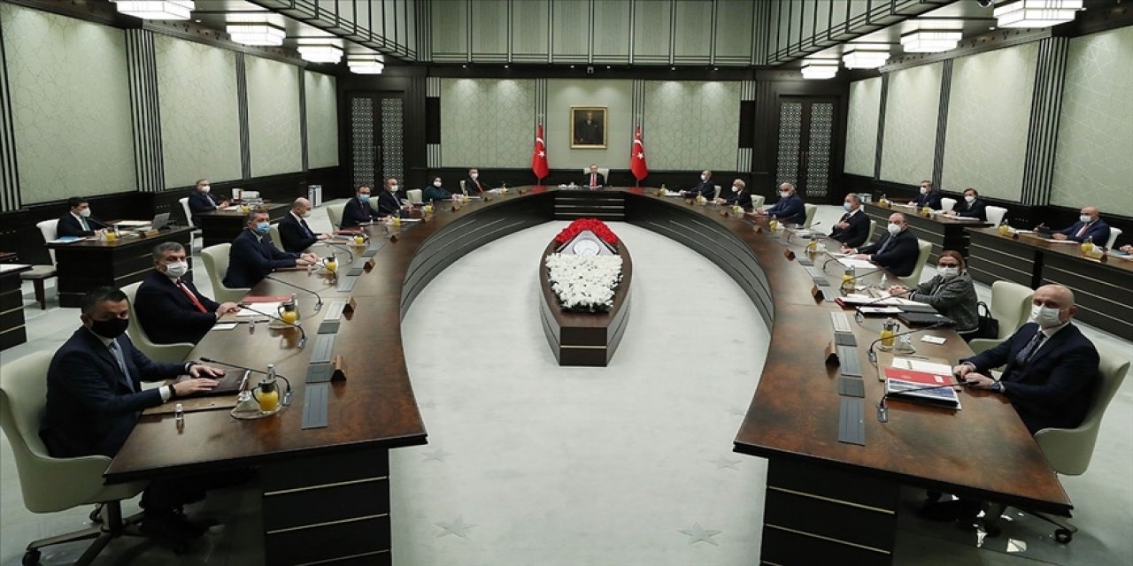 Tüm Türkiye'nin gözü kulağı bu toplantıda! Alınan kararları Cumhurbaşkanı Erdoğan açıklayacak