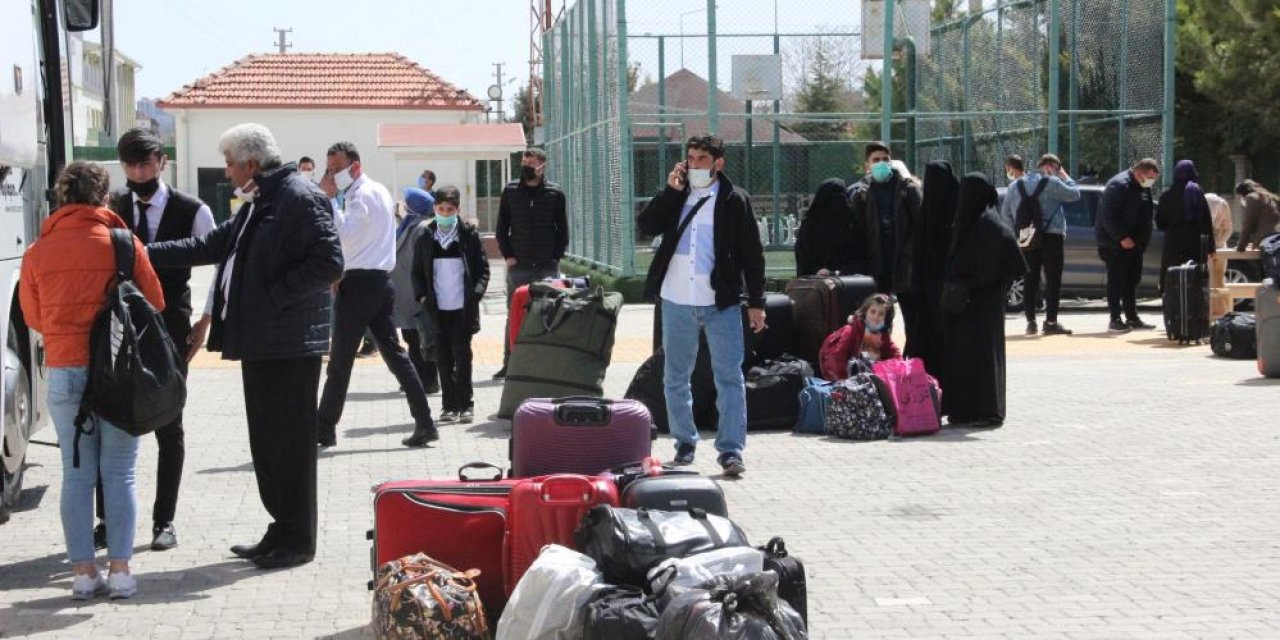 Konya yolunda durdurulan otobüsteki 48 kişi karantinaya alındı! Öğrenci yurduna yerleştirildiler