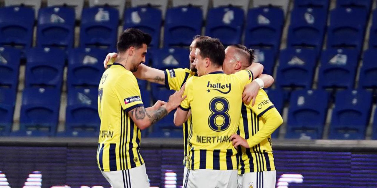 Fenerbahçe puan farkını 2’ye indirdi