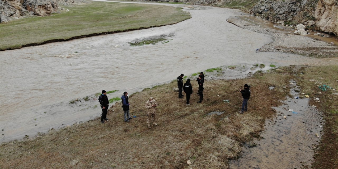 Acı haber! Nehre düşerek kaybolan 5 yaşındaki İpek'in cesedi bulundu