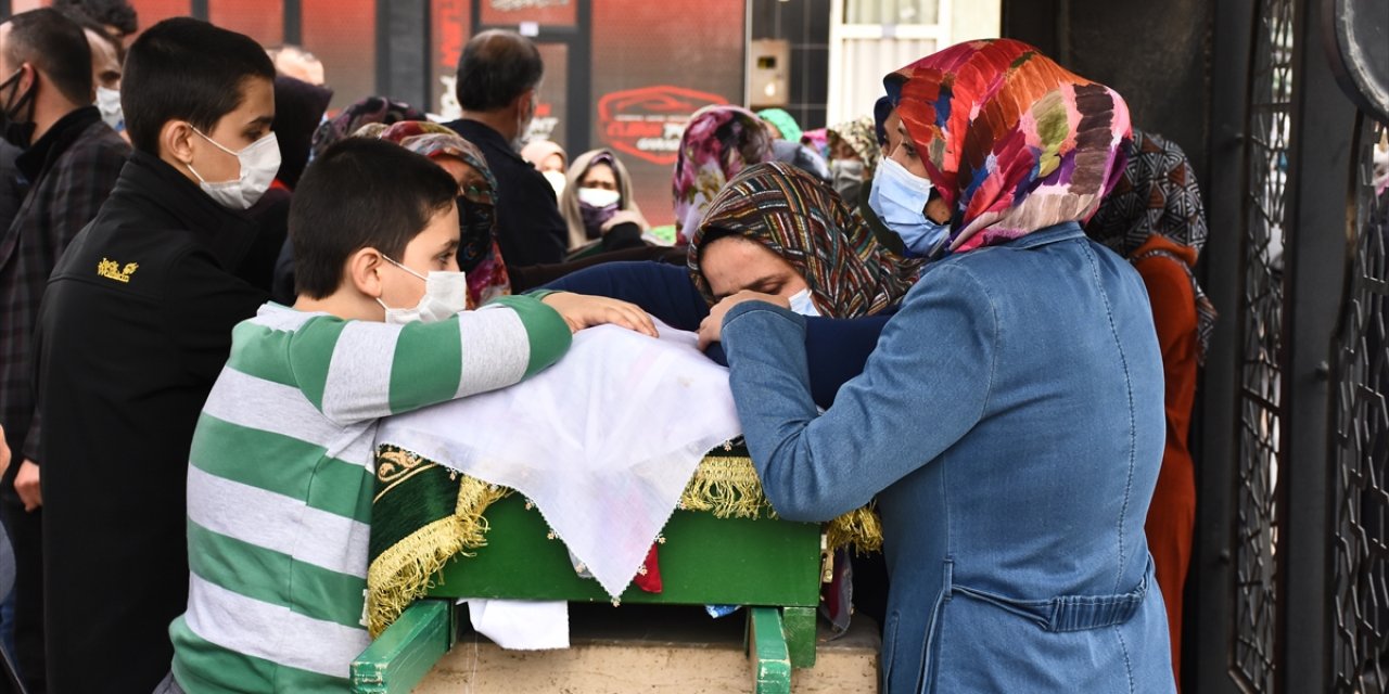 Konya'da büyük acı! Kazada ölen anneanne ile torunu toprağa verildi