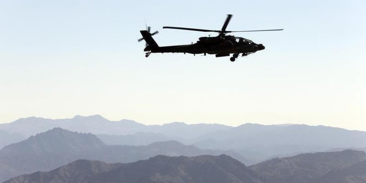 Askeri helikopter düştü: 4 ölü