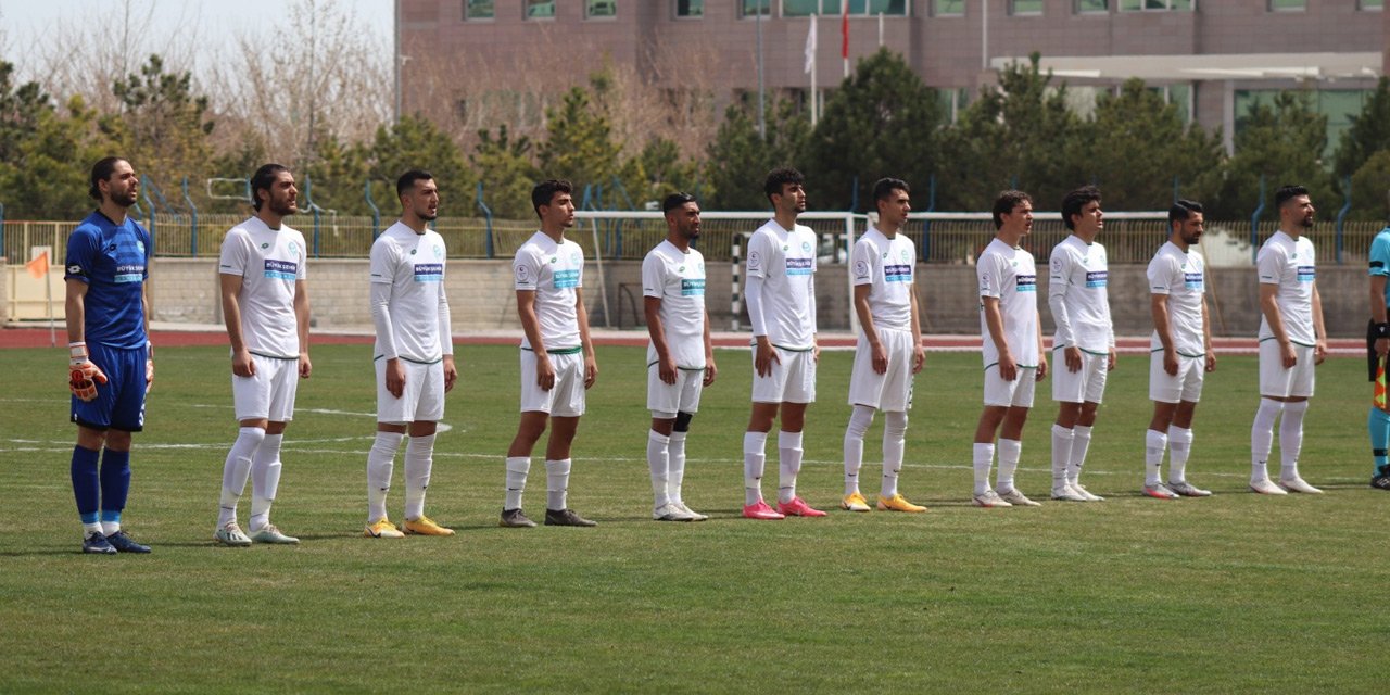 1922 Konyaspor 90+1’de yıkıldı