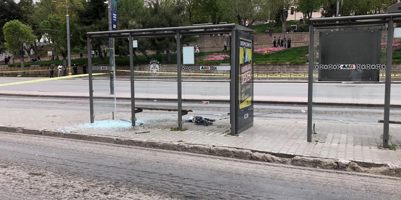 Konya kent merkezinde şüpheli paket alarmı! Fünye ile patlatıldı