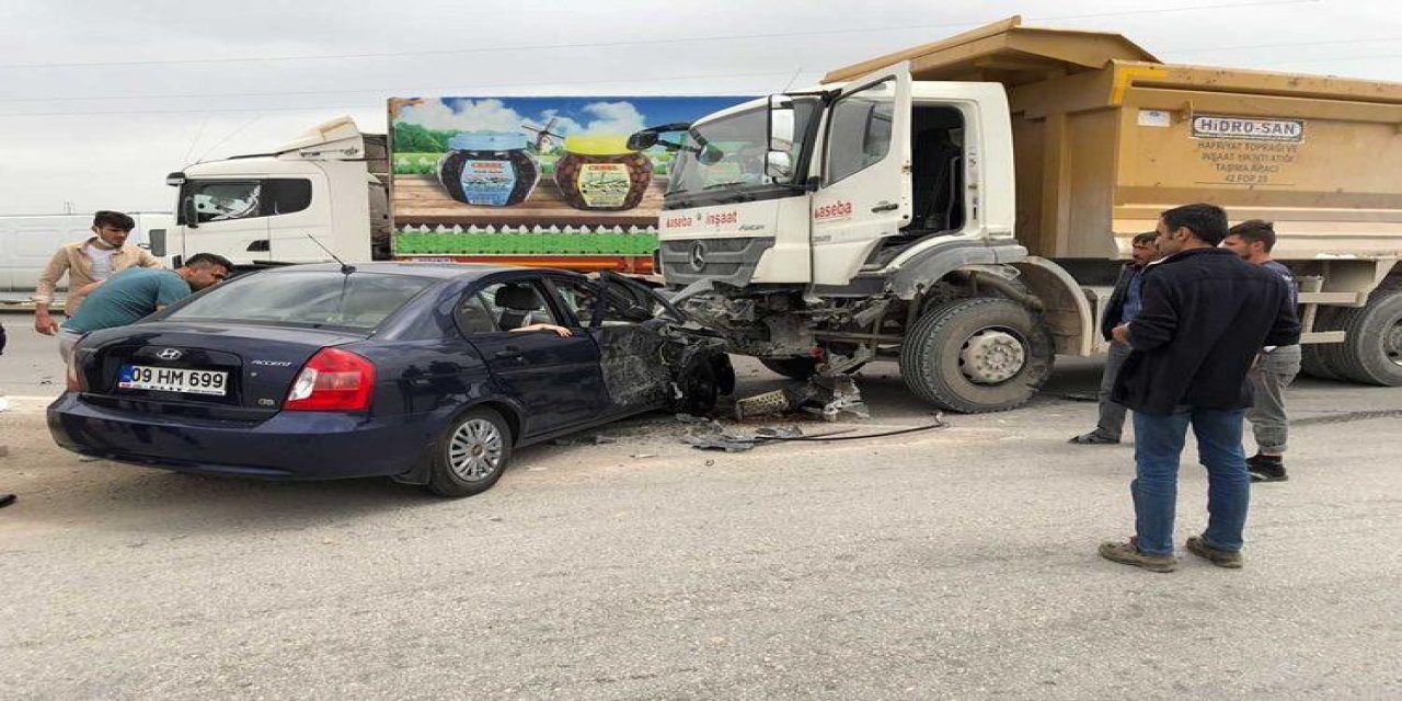 Konya’da kamyon otomobille çarpıştı: 3 yaralı