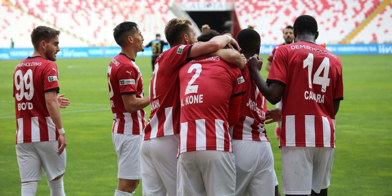 Sivasspor yenilmezlik serisini 15 maça çıkardı