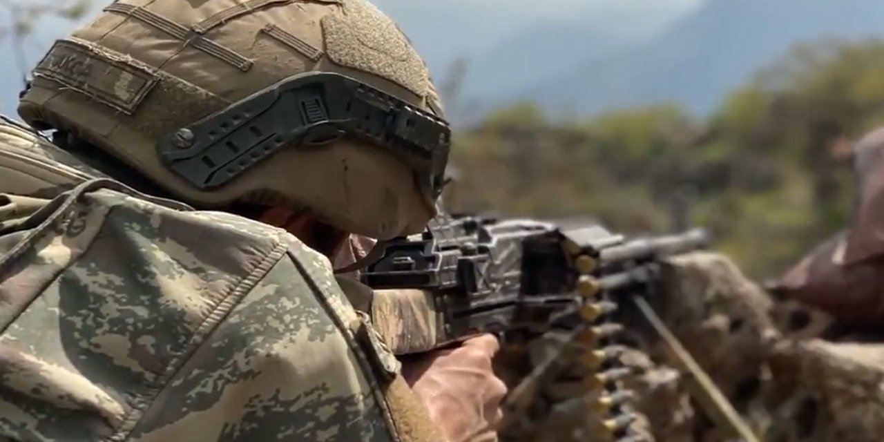 Teröristlerin inlerine giriliyor