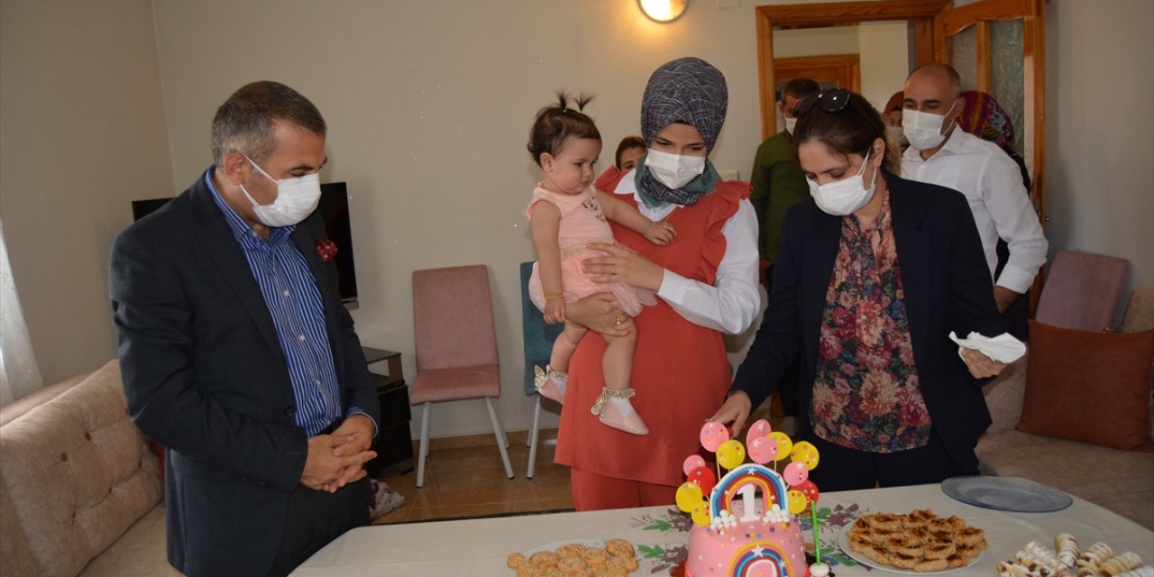 Babası şehit olduktan sonra dünyaya gelen minik Bahar'a doğum günü sürprizi