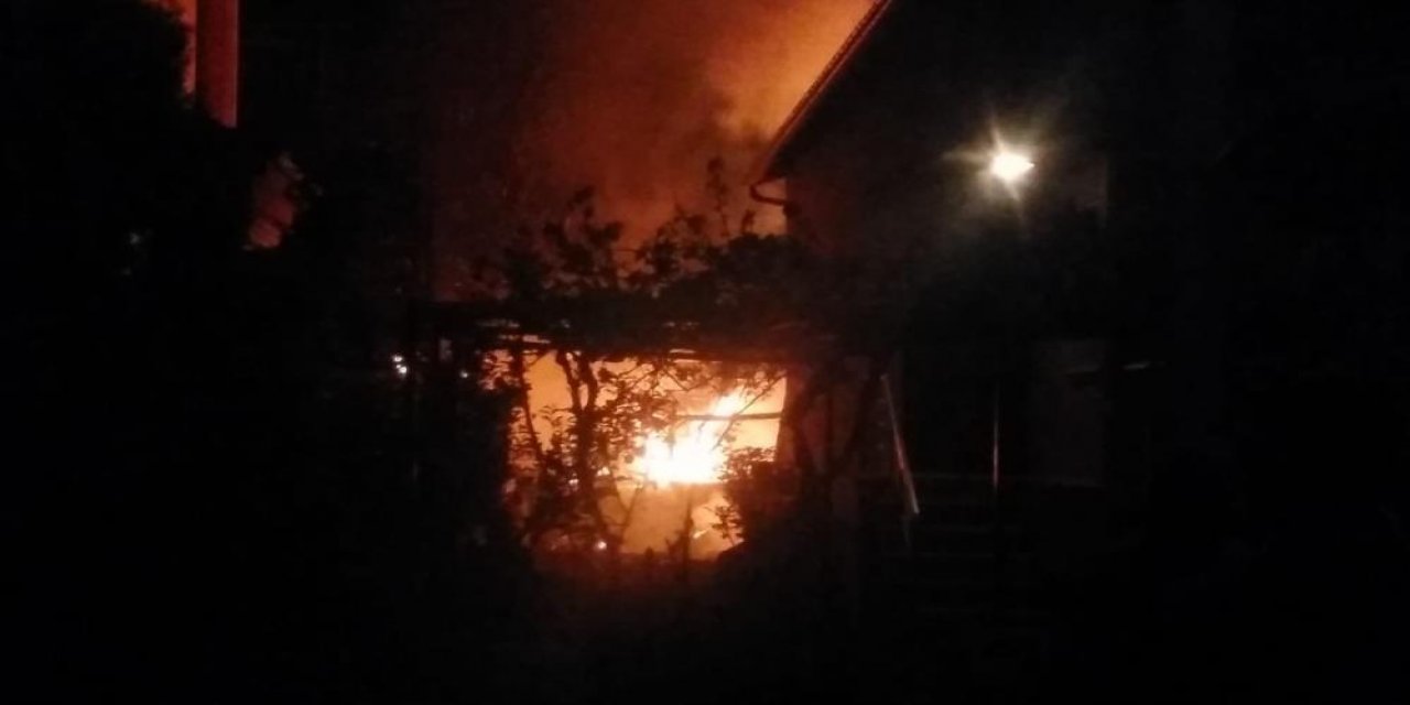 Konya’da yangın! Tandırlıktan yükselen alevler korkuttu