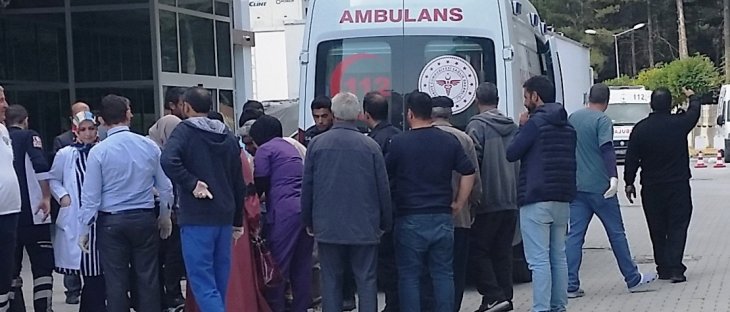 Konya'da traktörün altında kalan çocuk ağır yaralandı