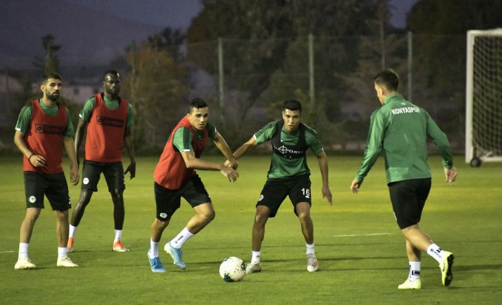 Konyaspor’da Fenerbahçe maçı hazırlıkları başladı