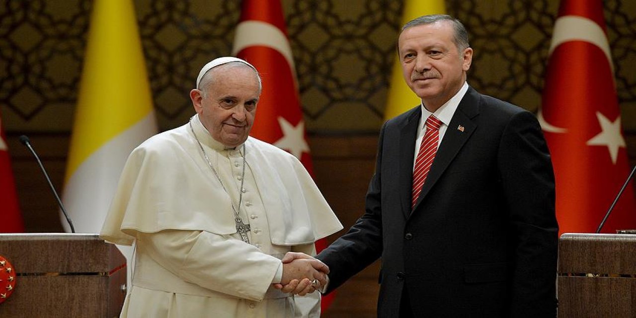 Son Dakika: Cumhurbaşkanı Erdoğan, Papa ile İsrail vahşetini görüştü