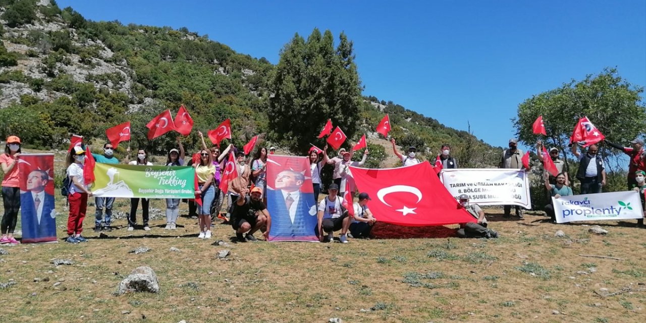 Konyalı doğa tutkunları, doğa yürüyüşü etkinliğinde Beyşehir'de buluştu