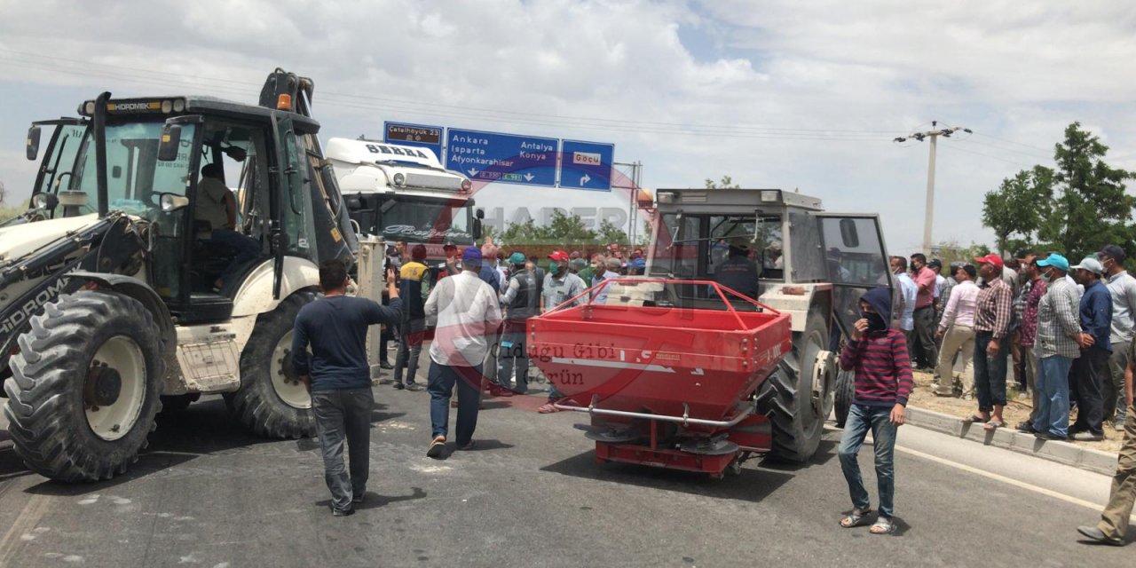 Konya’da çiftçiler kara yolunu trafiğe kapattı I VİDEO