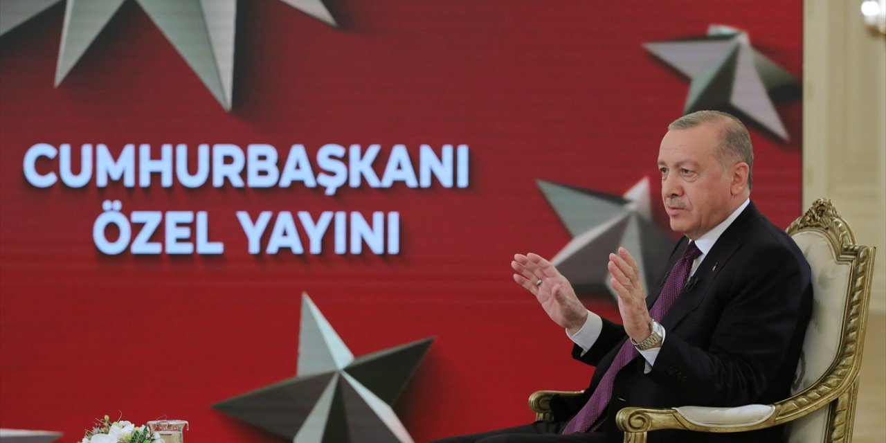 Cumhurbaşkanı Erdoğan, TRT canlı yayınına konuk oldu