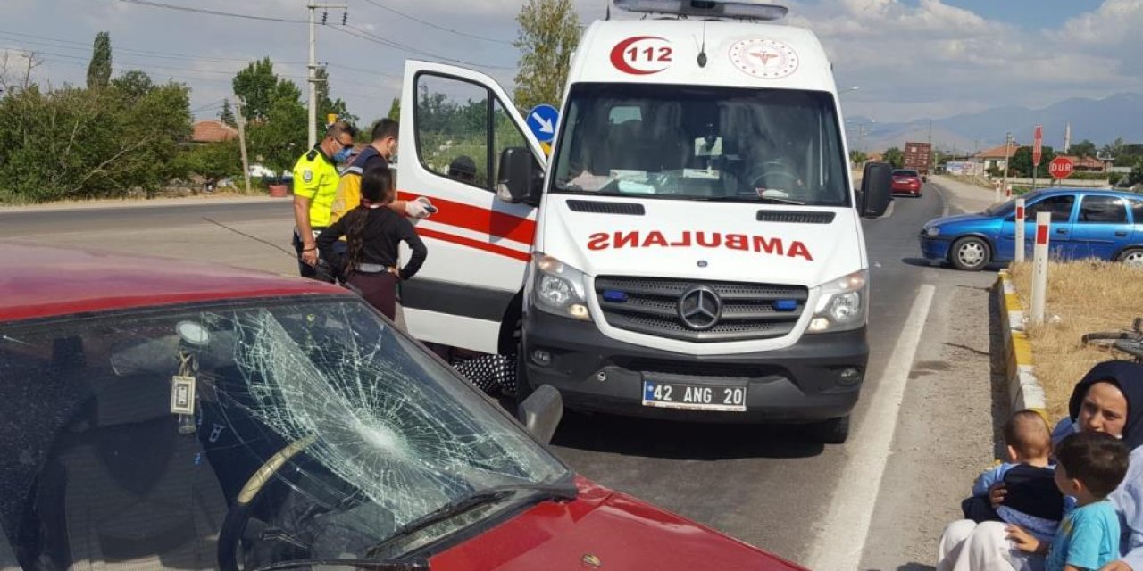 Konya’da polis kazada yaralanan bisikletli kızı ambulansa bindirmek için uzun süre dil döktü