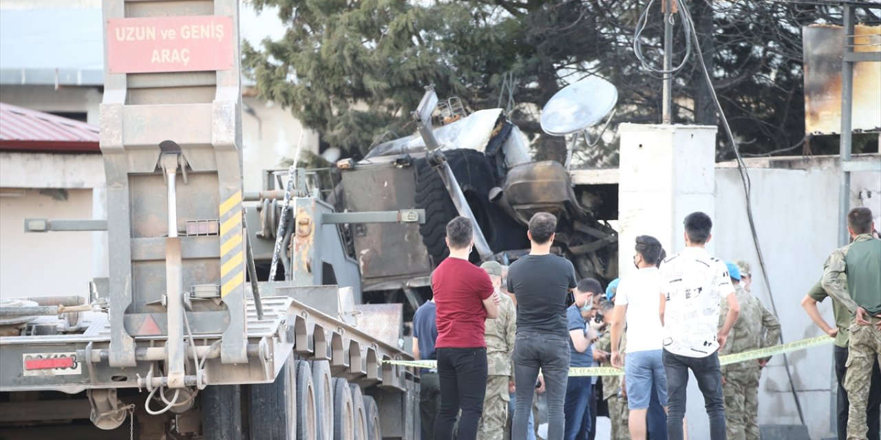 Acı haber! Askeri tır çırçır fabrikasının duvarına çarptı: 2 şehit