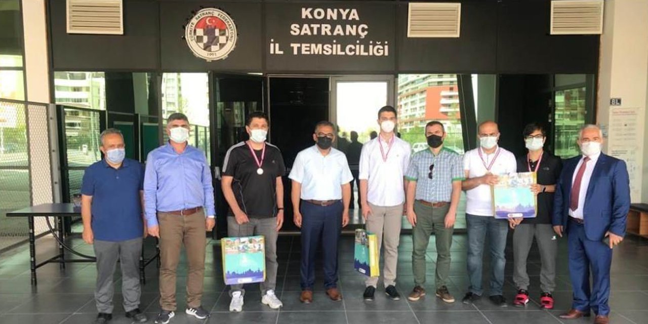 Akşehir 19 Mayıs Online Satranç Turnuvası ödül töreni yapıldı