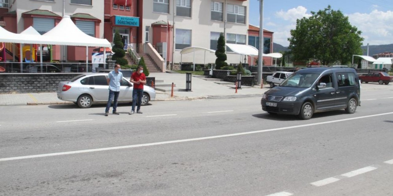 Beyşehir'de polisten sivil kıyafetli trafik denetimi