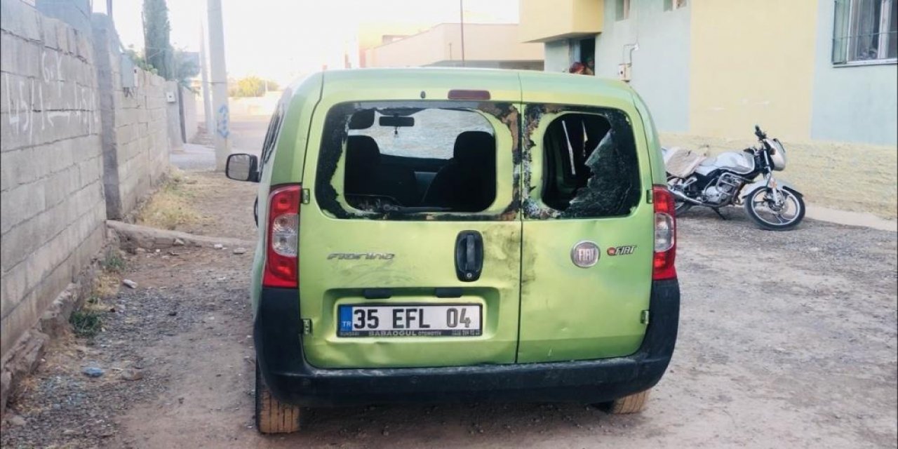 Konya’dan 700 kilometre yol gidip, WhatsApp grubunda tartıştıkları akrabalarının arabasını parçaladılar