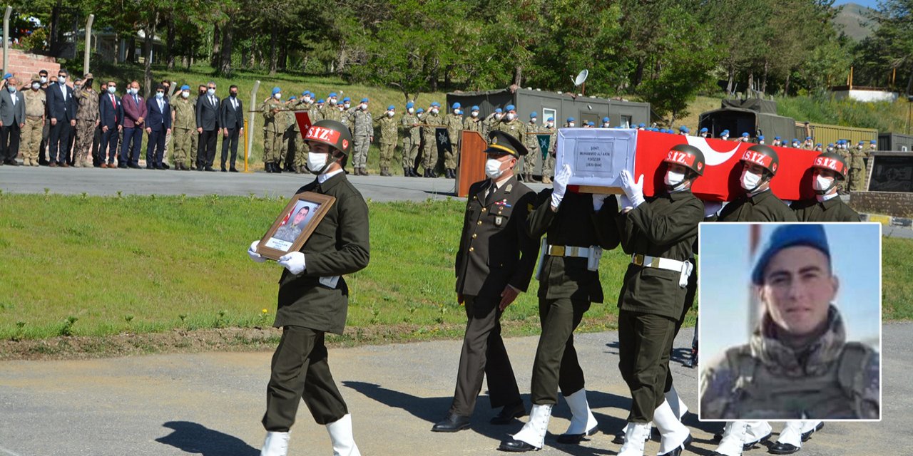 Pençe Yıldırım Harekatı'nda şehit olan Konyalı askerimiz için Hakkari'de tören düzenlendi