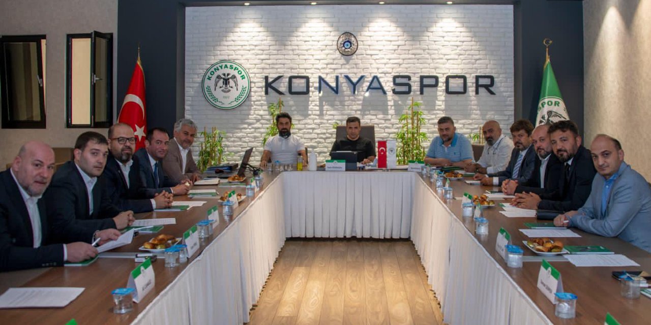 Konyaspor'un yeni yönetiminde görev dağılımı yapıldı
