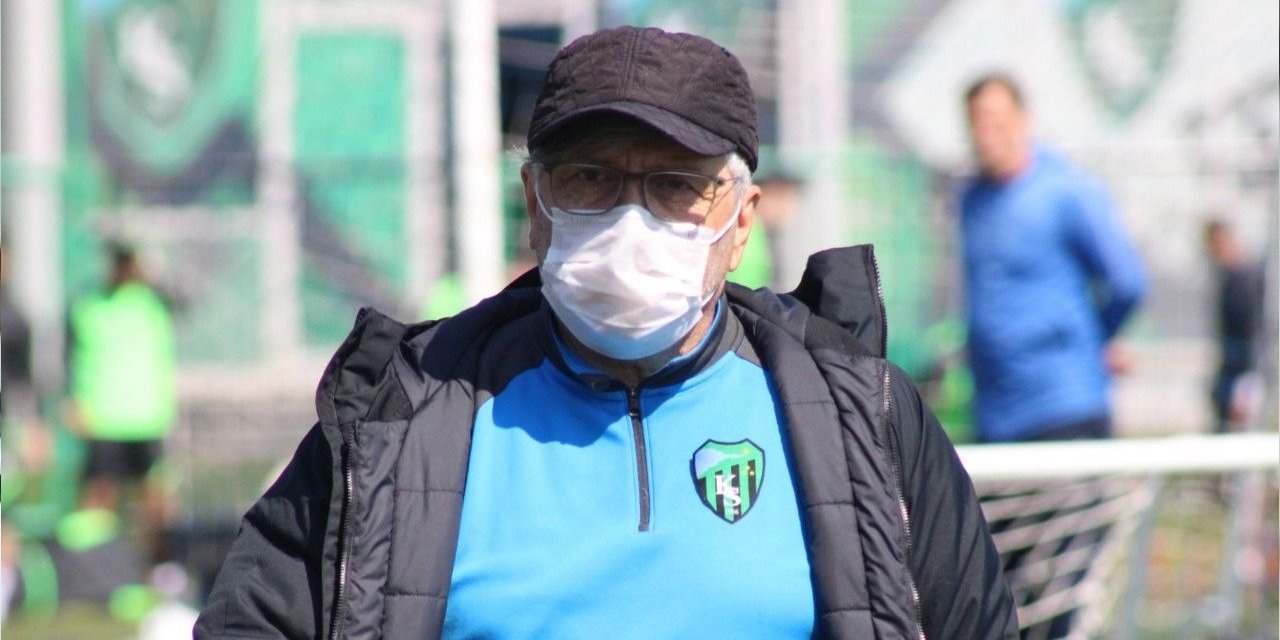 Konyaspor'un eski teknik direktörlerinden Mustafa Reşit Akçay hastaneye kaldırıldı