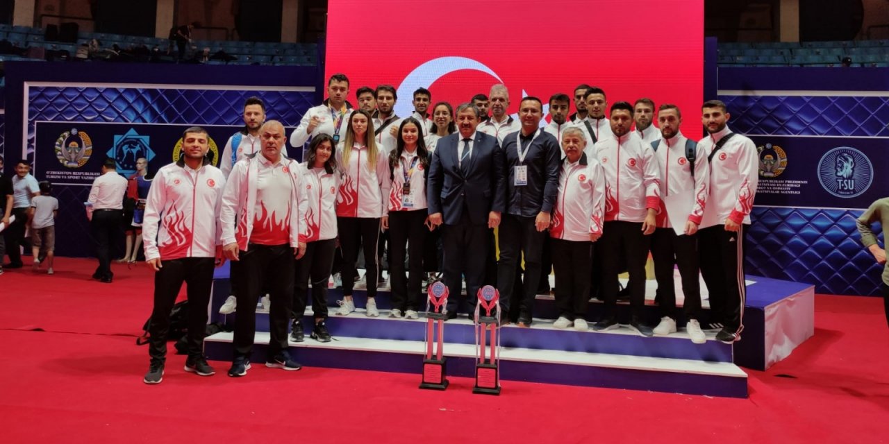 Milli Kick Boksçular, Özbekistan'da 11 madalya kazandı