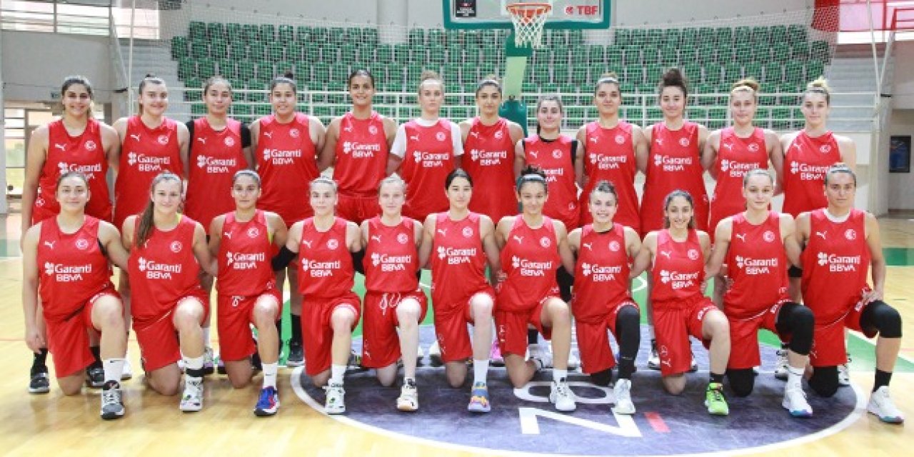 20 Yaş Altı Kadın Basketbol Milli Takımı, İzmir'de kampa girdi