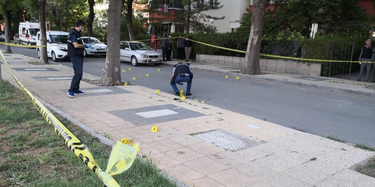 Sokak ortasında dehşet saçtı! Karısını tabancayla öldürdü, daha polise ateş açtı