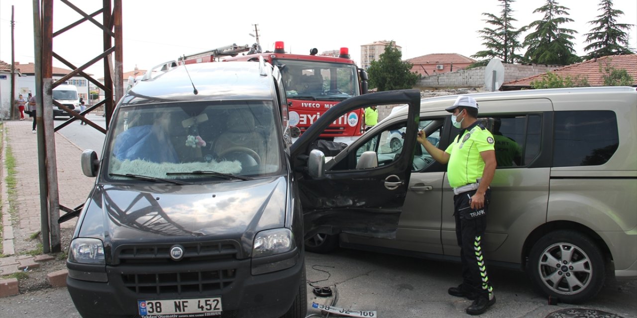 Yürek yakan ölüm! 3 gün önce evlenen çifti kaza ayırdı