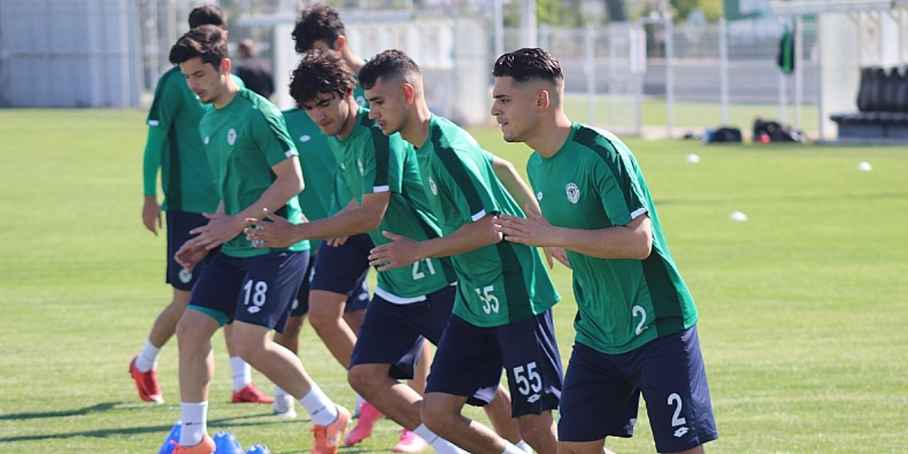 1922 Konyaspor’da transfer harekatı başladı