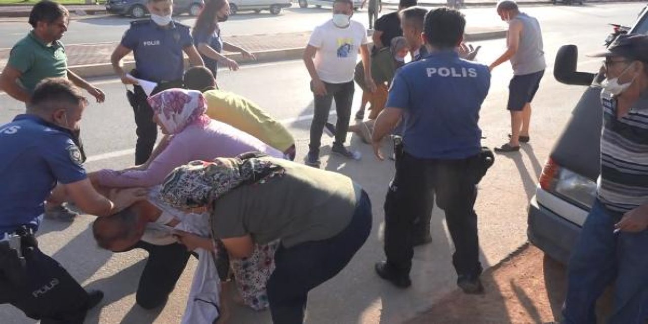 Cenazeyi unutup, yumruklu kavgaya tutuştular, polis zor ayırdı