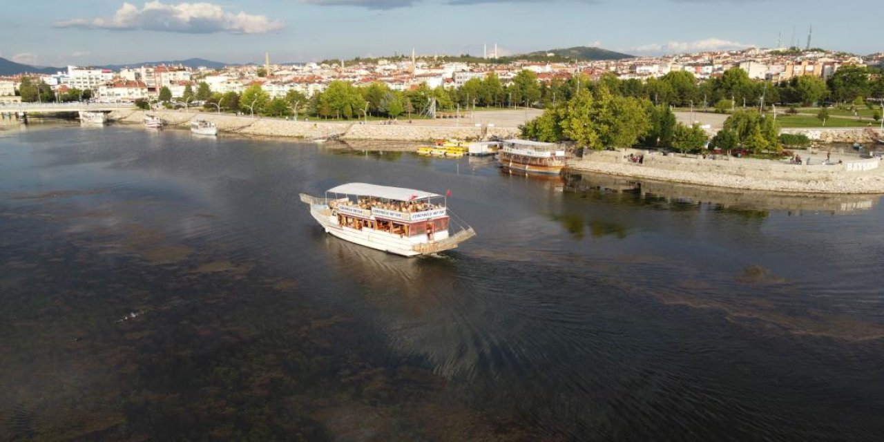 Beyşehir Gölü'nde su seviyesinin düşmesi tedirgin ediyor