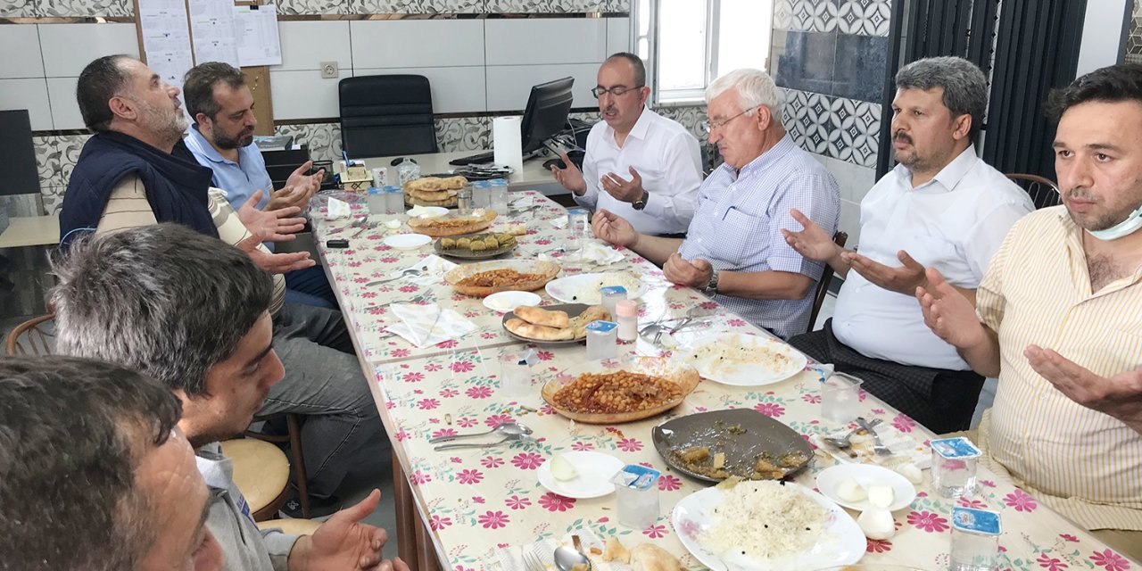 Başkan Kavuş, Meram esnafının kuru fasulye buluşmasına katıldı