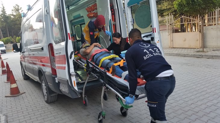 Konya’da kontrolden çıkan tır şarampole indi: 1 yaralı
