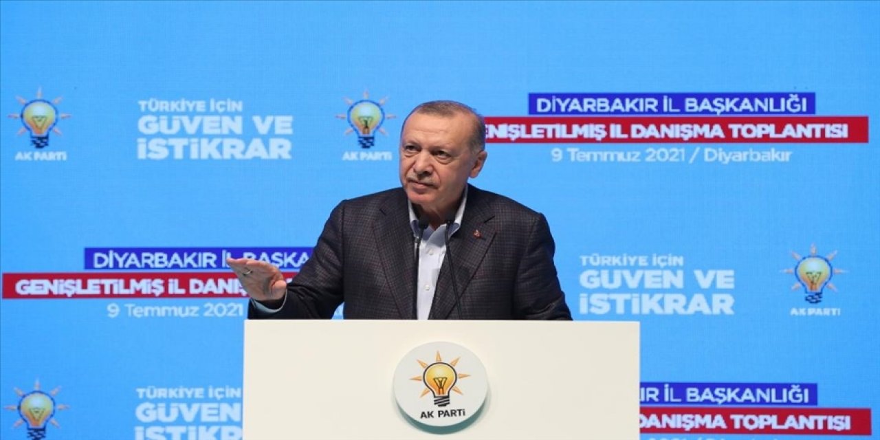 Cumhurbaşkanı Erdoğan: Diyarbakır anneleri bölücü örgüt ve siyasi uzantılarının kalleş yüzünü deşifre ettiler