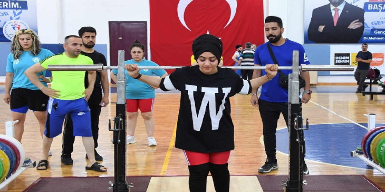 Türkiye Görme Engelliler Halter Şampiyonası Konya’da başladı