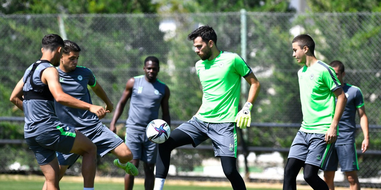 Konyaspor ilk hazırlık maçına bugün çıkıyor