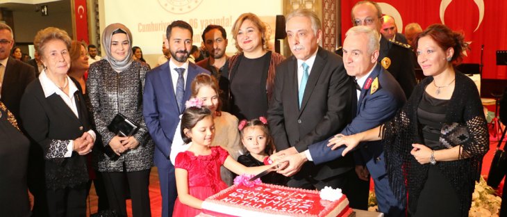 Konya'da Cumhuriyet Bayramı resepsiyonu