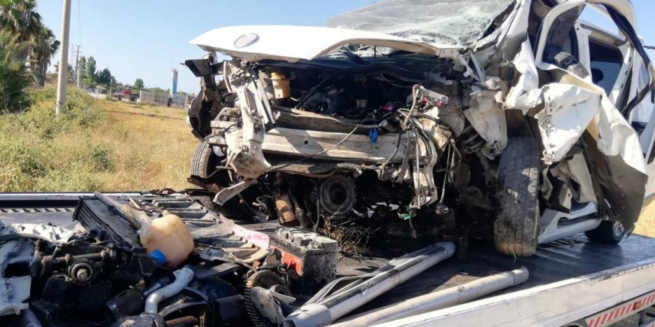 Antalya yolunda acı kaza! Baba öldü, anne ve 2 çocuğu yaralı