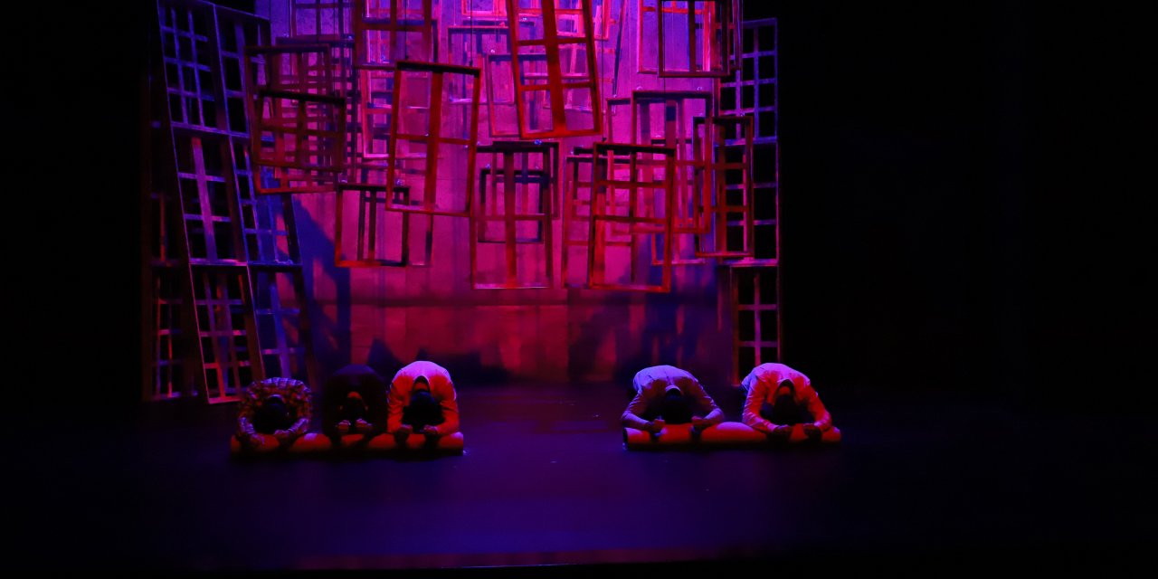 Konya Şehir Tiyatrosu “Misafir” oyunuyla sezonu açtı