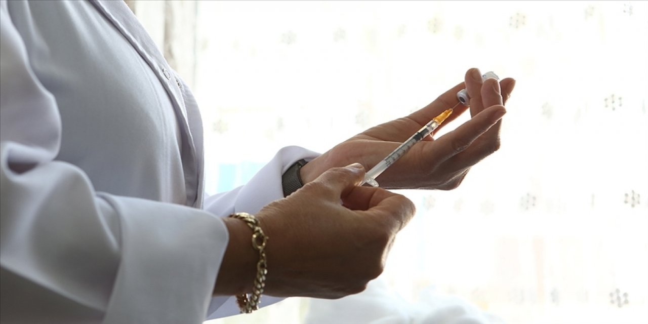 Bakan Koca ilk doz aşıyı yaptırmayanların sayısını açıkladı