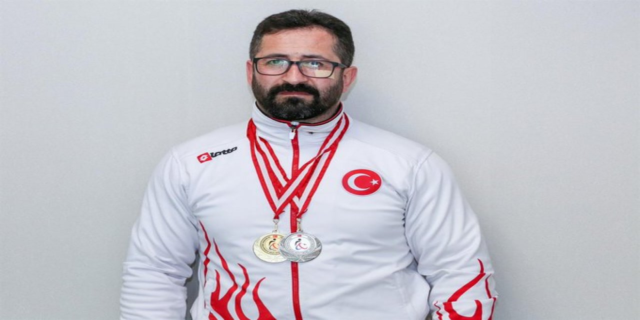 Yılmaz Fazıloğulları, bilek güreşinde Türkiye şampiyonu